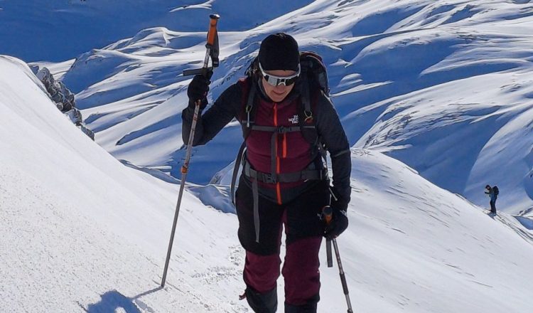 Rocío Hurtado probando la colección Ski Tour de The North Face