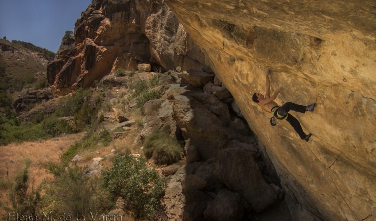 Javier Tamayo en Doctor tendón 8c+ (El Barranco)  (Elena M. de la Varga)