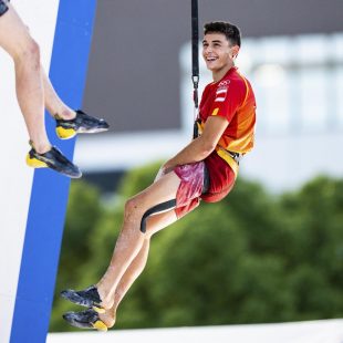 Alberto Ginés en la competición de Tokyo 2021 donde ganó, con 18 años. la medalla de oro.