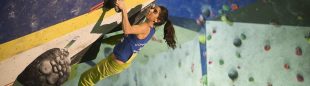 Fanny Gibert ganadora de la cuarta prueba Copa España Escalada de Bloque 2016.  (©Darío Rodríguez/DESNIVEL?)