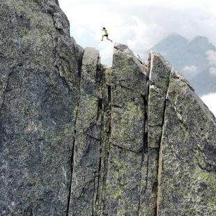 Filip Babicz en el Piz Badile.