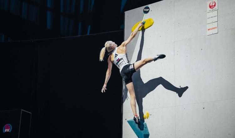 Janja Garnbret en el Campeonato del Mundo de Búlder de Berna 2023 (Foto: Lena Drapella/IFSC).