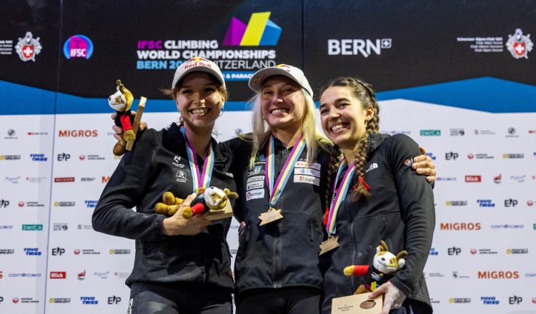 Podio femenino del Campeonato del Mundo de Búlder de Berna 2023 (Foto: Jan Virt/IFSC).