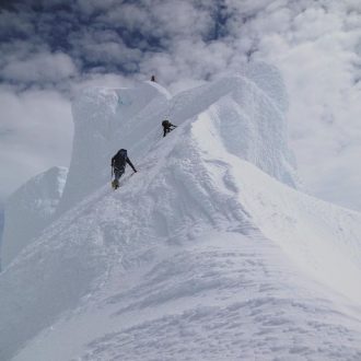 Felipe Cancino, Riley Rice, Frank Preston, Scarlett Graham y Mitchell Harter en el Cerro Pared Sur (Foto: R. Rice).