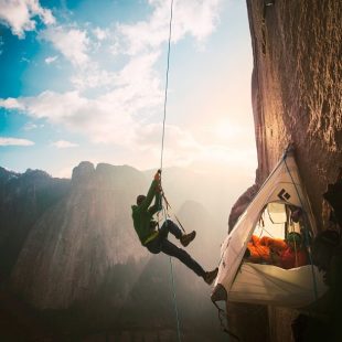 En el Dawn Wall empieza al atardecer para Kevin Jorgeson y Tommy Caldwell (Corey Rich)