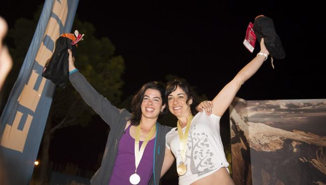 Teresa Troya –ganadora con Marieta Cartró- del Campeonato de España de Bloque 2014 celebrado en Zaragoza  (© Darío Rodríguez/DESNIVEL)