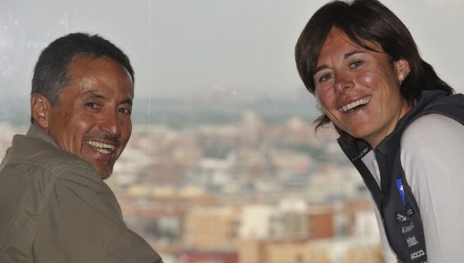 Iván Vallejo y Edurne Pasaban a la vuelta de su expedición al Dhaulagiri (2008).