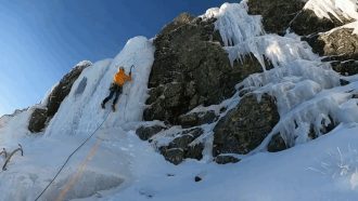 Accidente en escalada en hielo en el Circo de Becedas (Sierra de Béjar).