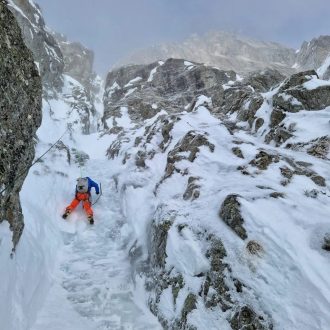 Giuseppe Vidoni, Richard Tiraboschi y Tommaso Vection en 'Happy birthday' a la Aiguille de l'Évêque (Foto: @bepividoni).