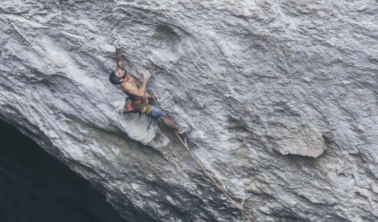 Jonatan Flor en Montanejos (Foto: Pablo Benedito).