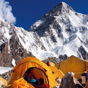 Campo base del Broad Peak (4850 m). Glaciar Godwin Austen. Baltoro. Karakórum. Pakistán.