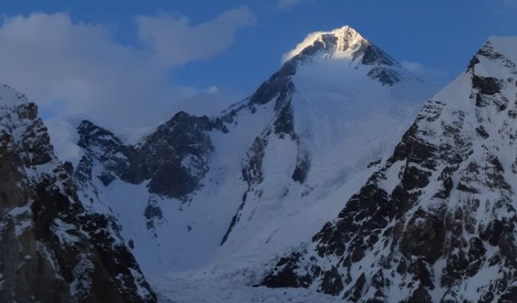 Gasherbrum I (8080 M.) Foto: Denis Urubko