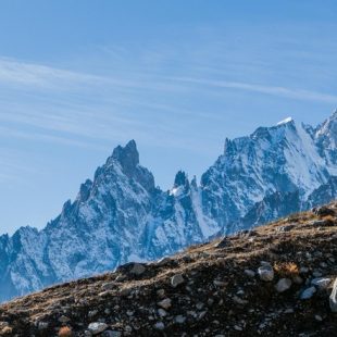 Yann Borgnet y Martin Bonis en la aproximación al Hipercouloir de la cara sur de las Grandes Jorasses. Noviembre 2015  (Yann Borgnet)