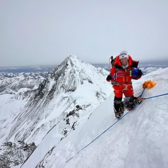 Kristin Harila en la cima del Lhotse (Foto: @kristin.harila)