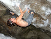 Ignasi en Never ending story, 8b+ de Magic Wood (Suiza).- Foto: Carlos Álvarez