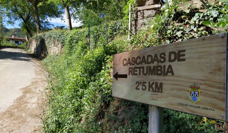 Cruz de la Viorna y cascadas de Retumbia