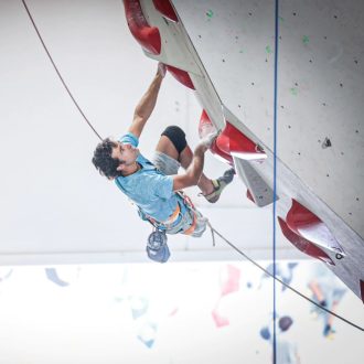 Urko Carmona en la 2ª prueba Copa de España de Paraescalada 2023