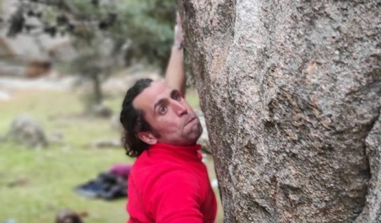 Iván Muñoz escalando en la Pedriza (foto de su colección).