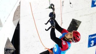 Javi Cano en la Copa del Mundo de Escalada en Hielo de Saas Fee 2024 (Foto: Robert Hendriksen).