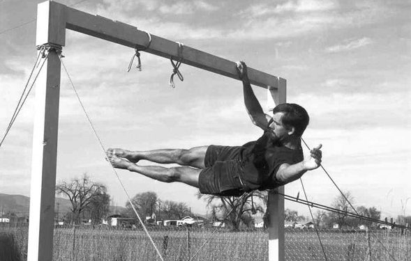 Icónica foto de John Gill entrenando a finales de los 60