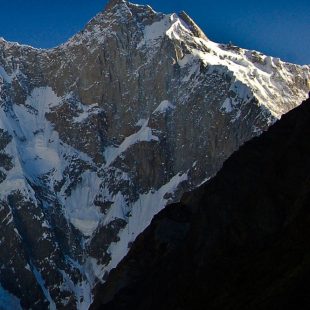 Kunyang Chhish Este (7.400 m) de Pakistan  (Hansjörg Auer)
