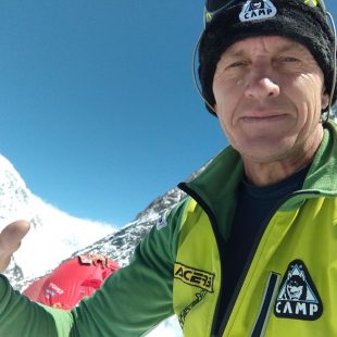 Denis Urubko en un momento de su aclimatación en el Karakorum antes de emprender la ascensión de tres ochomiles (G2, Broad Peak y K2) en 11 días.