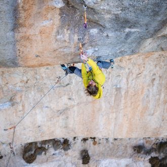 Alex Megos en 'Sleeping lion' 9b de Siurana (Foto: Marco Zanone).