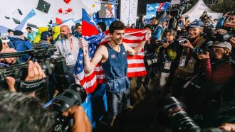 Jesse Grupper ganador en búldere+dificultad masculina de los Juegos Panamericanos de Santiago 2023 logra el billete olímpico (Foto: Lena Drapella/IFSC).