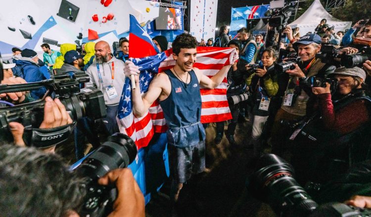 Jesse Grupper ganador en búldere+dificultad masculina de los Juegos Panamericanos de Santiago 2023 logra el billete olímpico (Foto: Lena Drapella/IFSC).