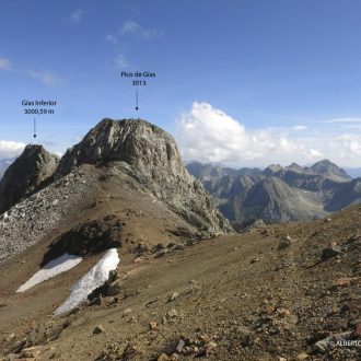 Pico y brecha Gías, en el valle de Estós. Pirineos