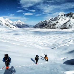 James Price durante su expedición al Karakorum.