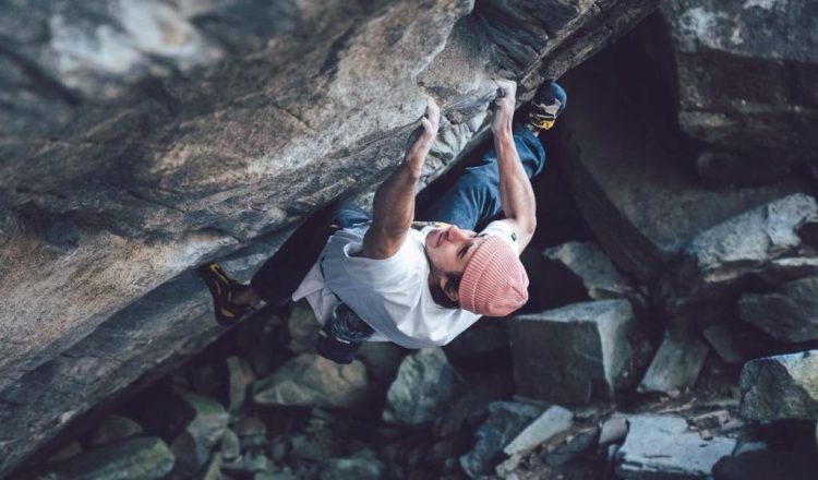 Shawn Raboutou en 'Alphane' 9A de Chironico (Foto: Matty Hong).