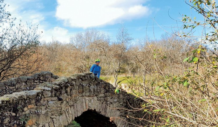 Ruta de los puentes medievales -Grandes Espacios nº 296 -