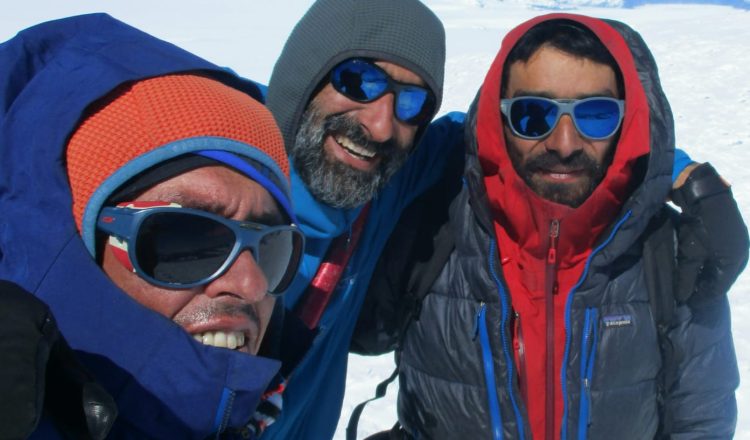 Oriol Baró, Martín Elías y Nicolás Tapia en el Cerro San Valentín (Foto: M.Elías/O.Baró/N.Tapia).