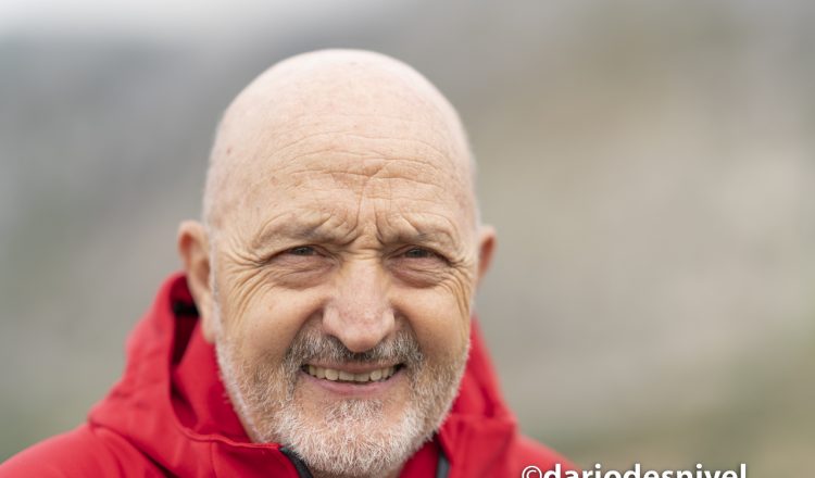 Sebastián Álvaro, en un momento de la entrevista que mantuvimos con él en el Valle de Liébana, al pie de los Picos de Europa.