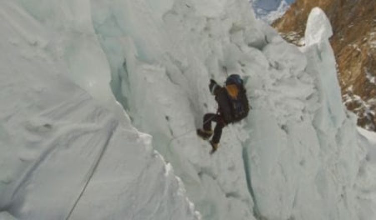 Denis Urubko, en la primera parte de la ruta del G1 invernal (Foto: D.Urubko).