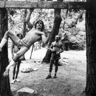 Wolfgang Güllich entrenando en el Campo 4 de Yosemite a principios de los años 80.