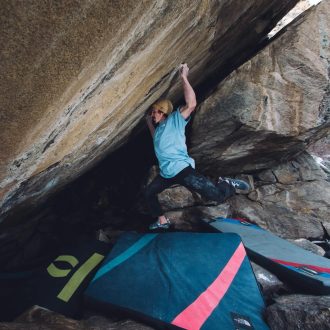 Daniel Woods en 'Adrenaline' 8C+ de Colorado (Foto: Bobby Sorich).