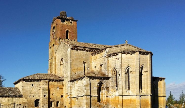 Santa Cruz de la Zarza (entre Ribas de Campos y Monzón de Campos). Ruta del románico en el Canal de Castilla.